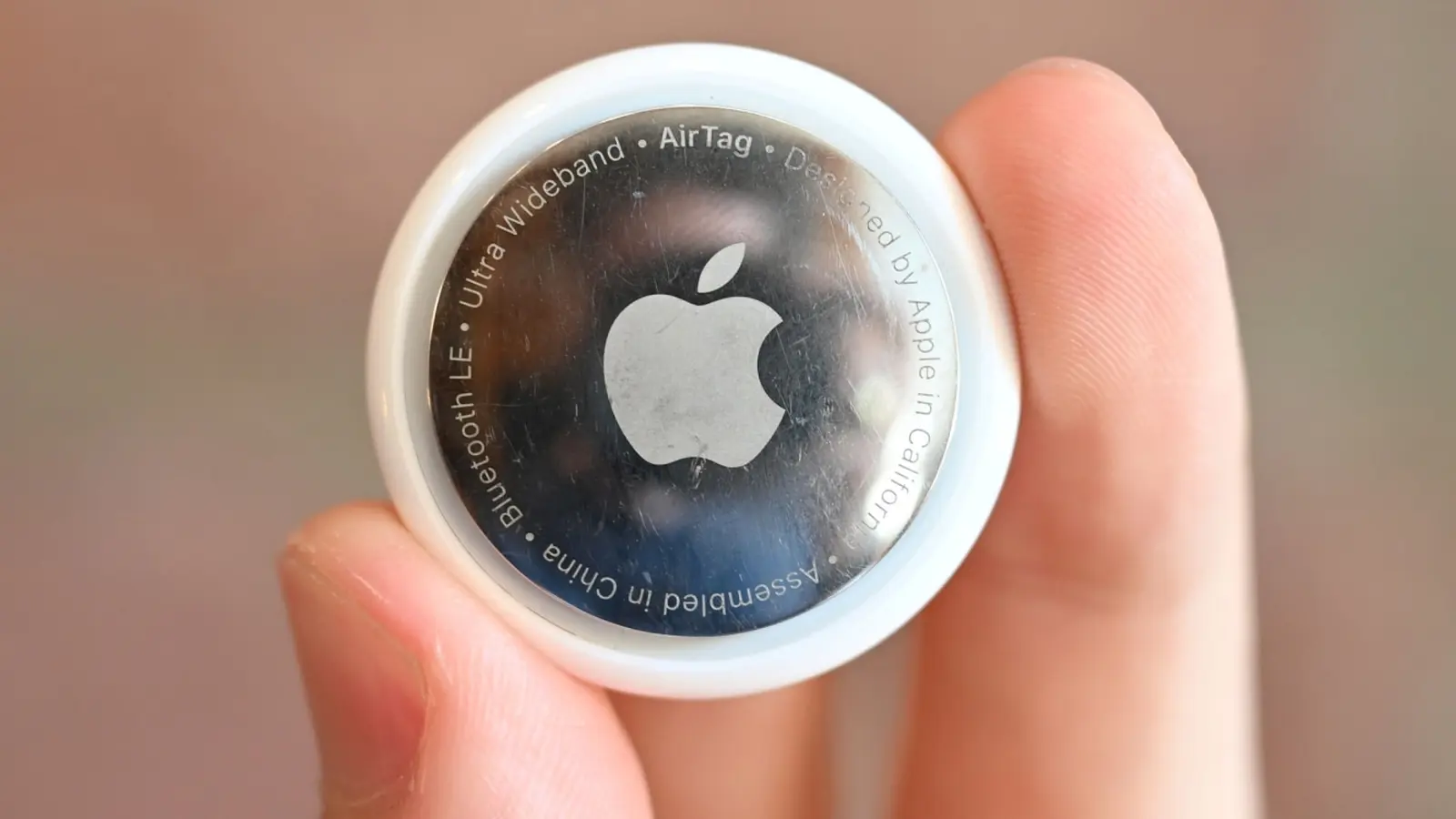 Apple suspendă temporar un dispozitiv purtabil cu cameră