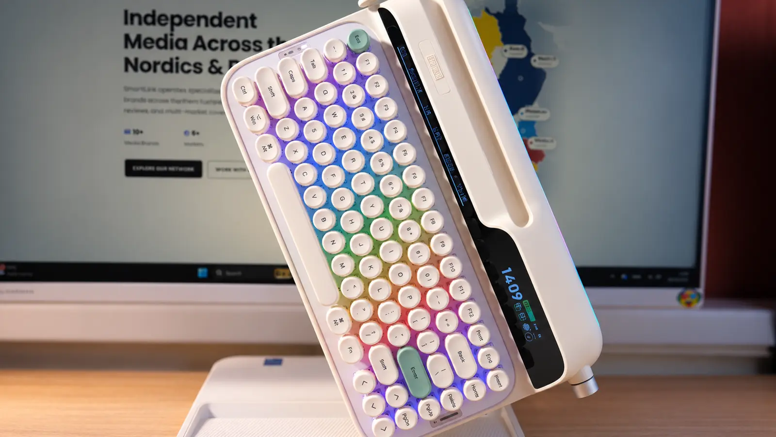 EPOMAKER Glyph: tastatură retro cu personalitate puternică