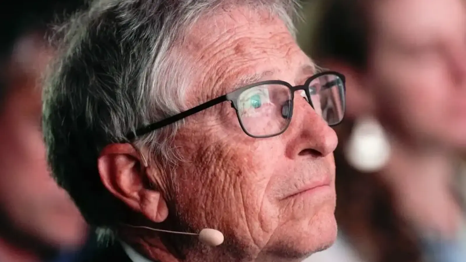 Bill Gates: amenințare crescută a atacurilor cibernetice AI