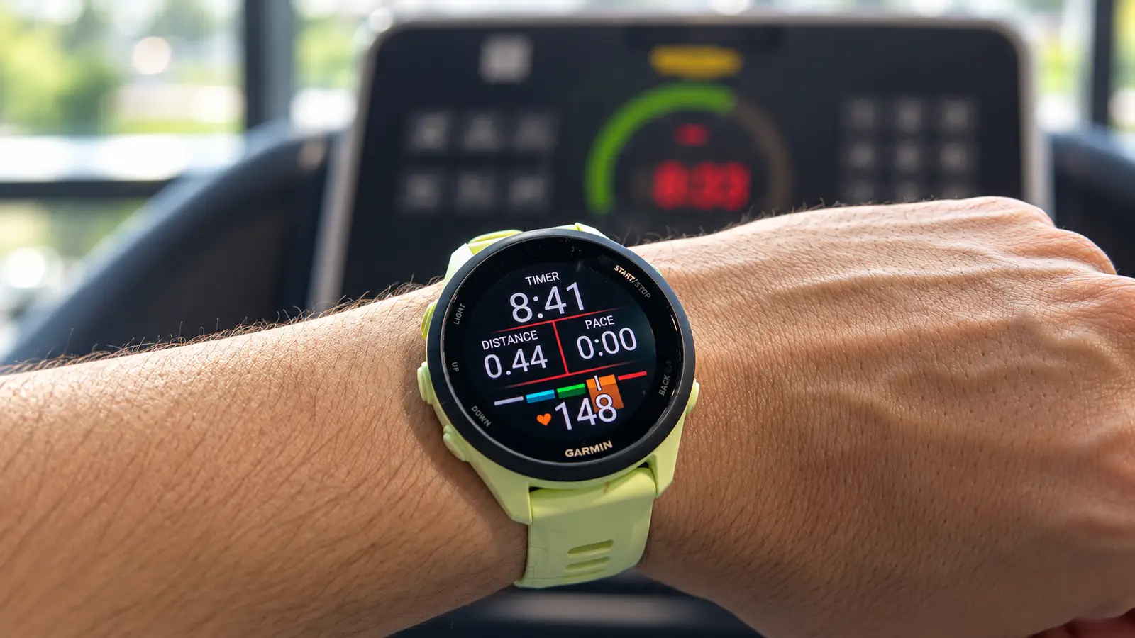 Garmin Forerunner 70: ce oferă pentru antrenament complet