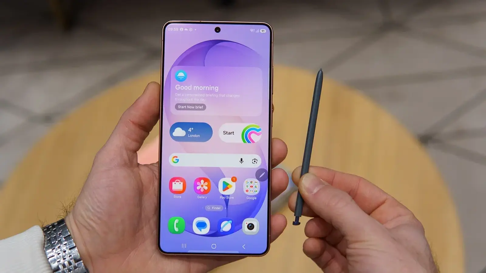 Galaxy S27 Ultra cu afișaj de confidențialitate v2 îmbunătățit