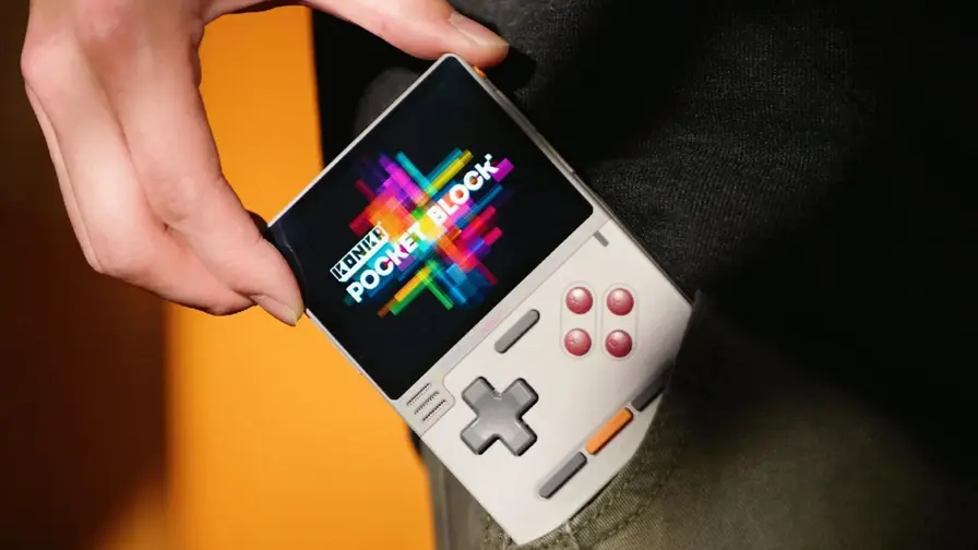 Ayaneo Konkr Pocket Block: consolă portabilă pentru clasice