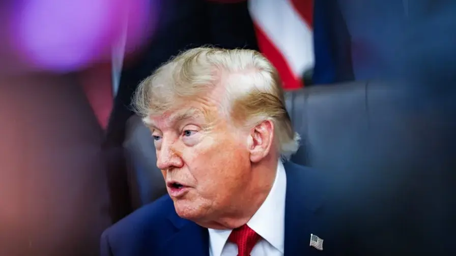 Trump vrea să interzică expresia inteligență artificială Trump vrea să interzică expresia inteligență artificială