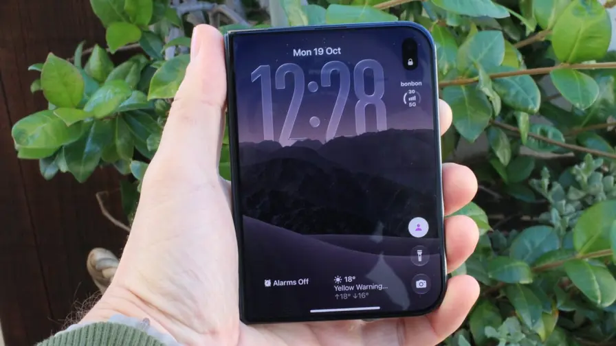 Apple testează iPhone Duo 2 cu Face ID sub ecran, prototipuri